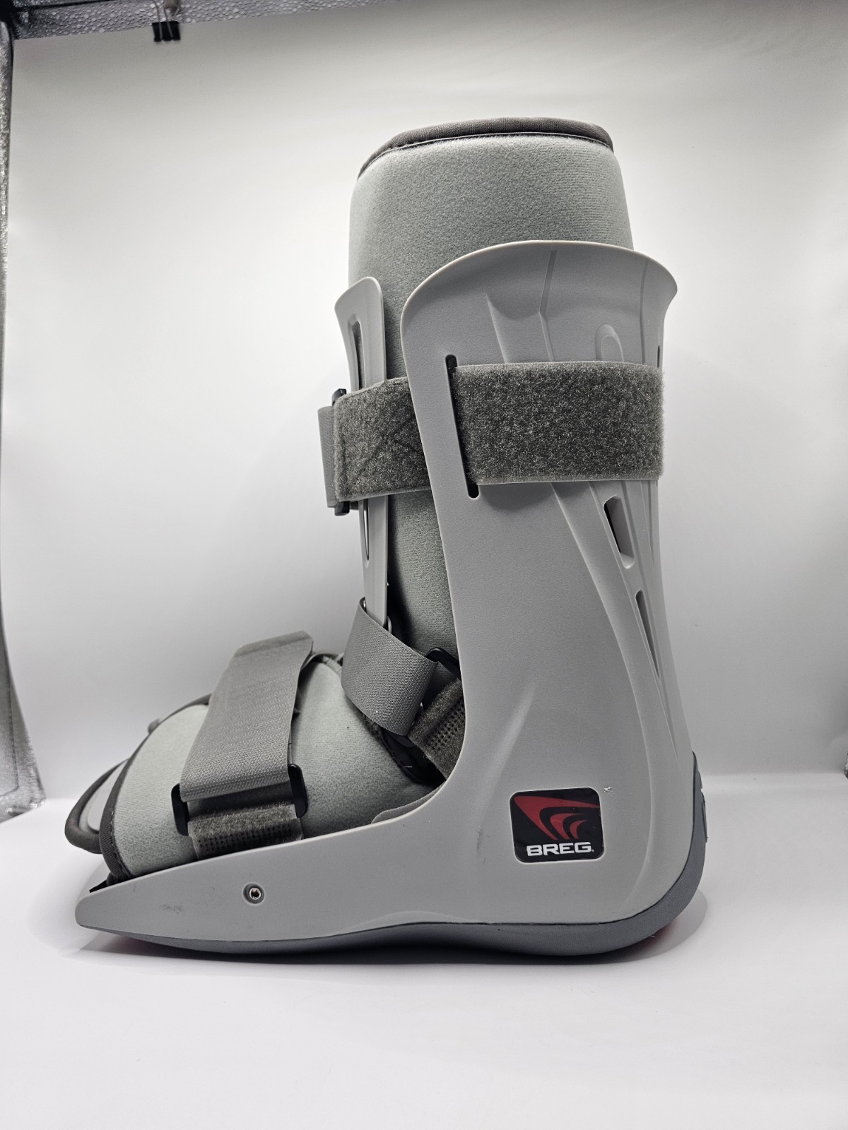 Breg Ligh Boot size Large