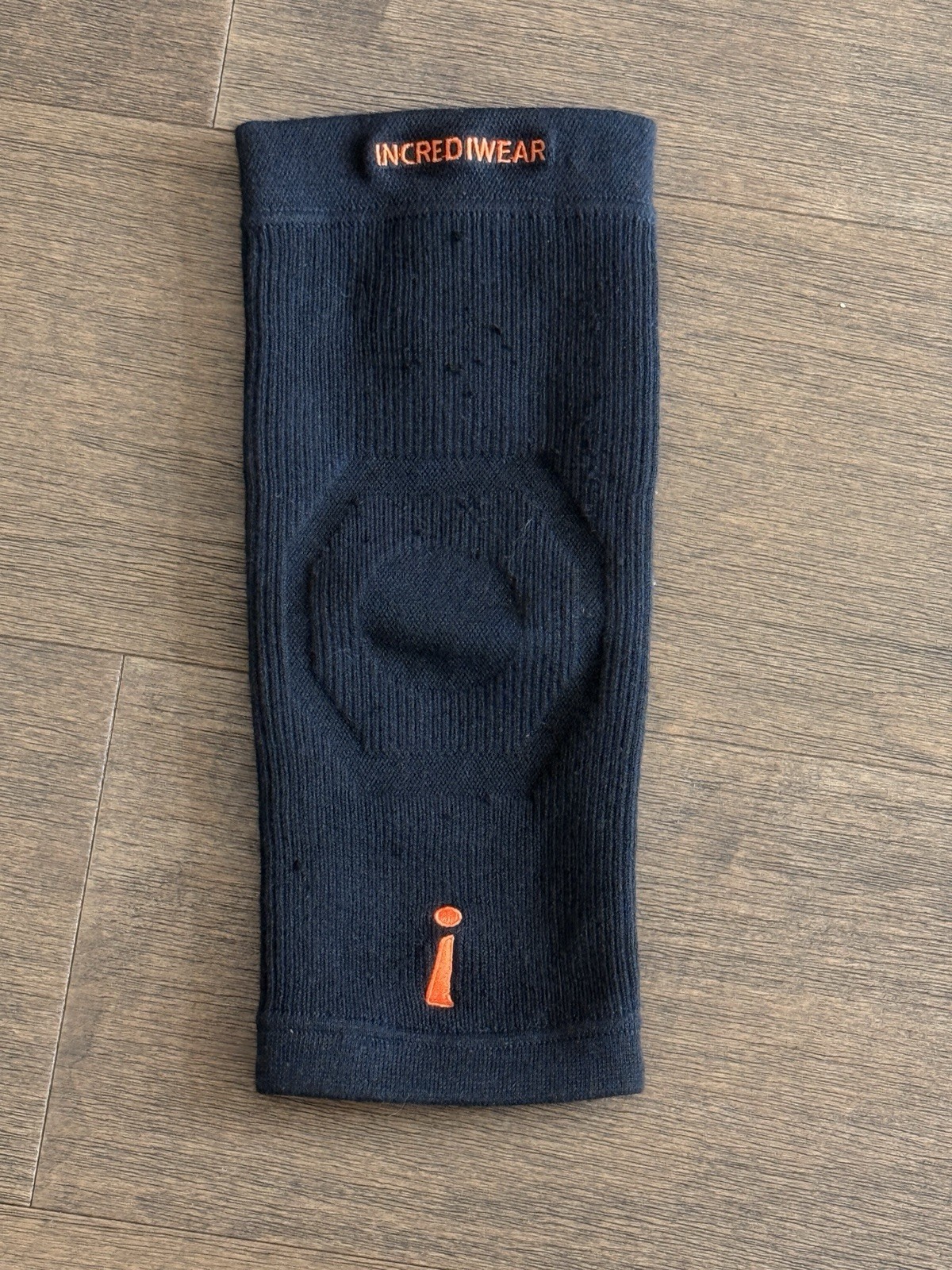 Incrediwear Knee Sleeve Black Compression Support – Used Good Condition Medium M