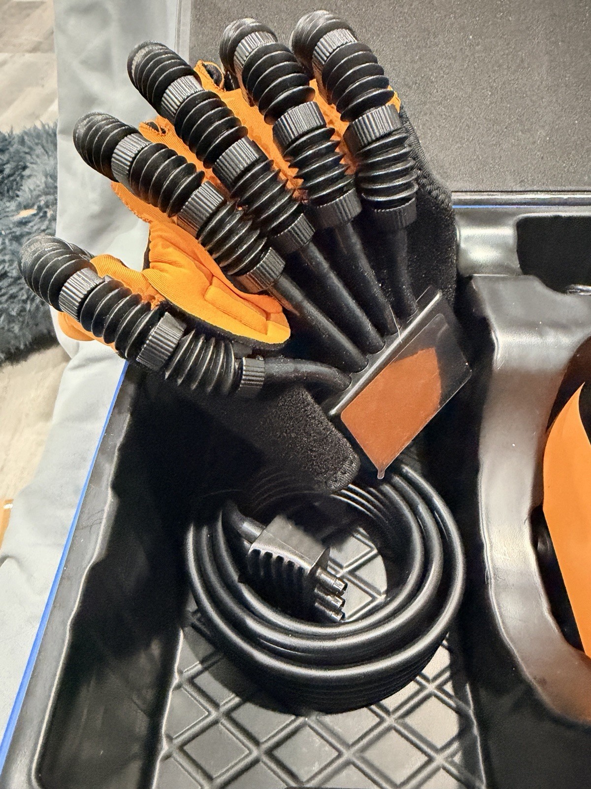 M2U Hand Rehabilitation Robotic Glove. Stroke Recovery. Right Hand Large