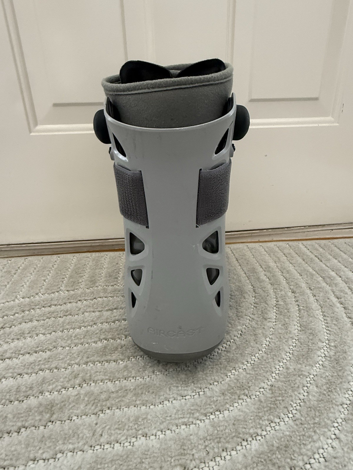 Aircast SP Walker Short Pneumatic Ankle Brace Walking Boot With Pump Size Large