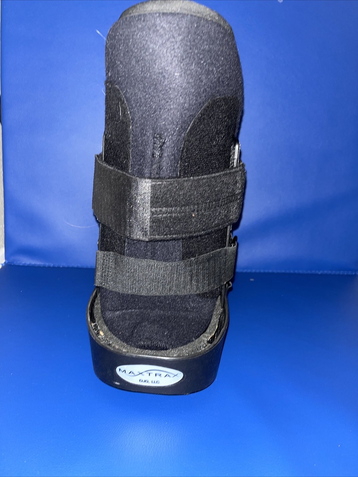 Maxtrax Orthopedic Walking Boot Size Medium Brace Inflate Ankle Foot DJO, LLC