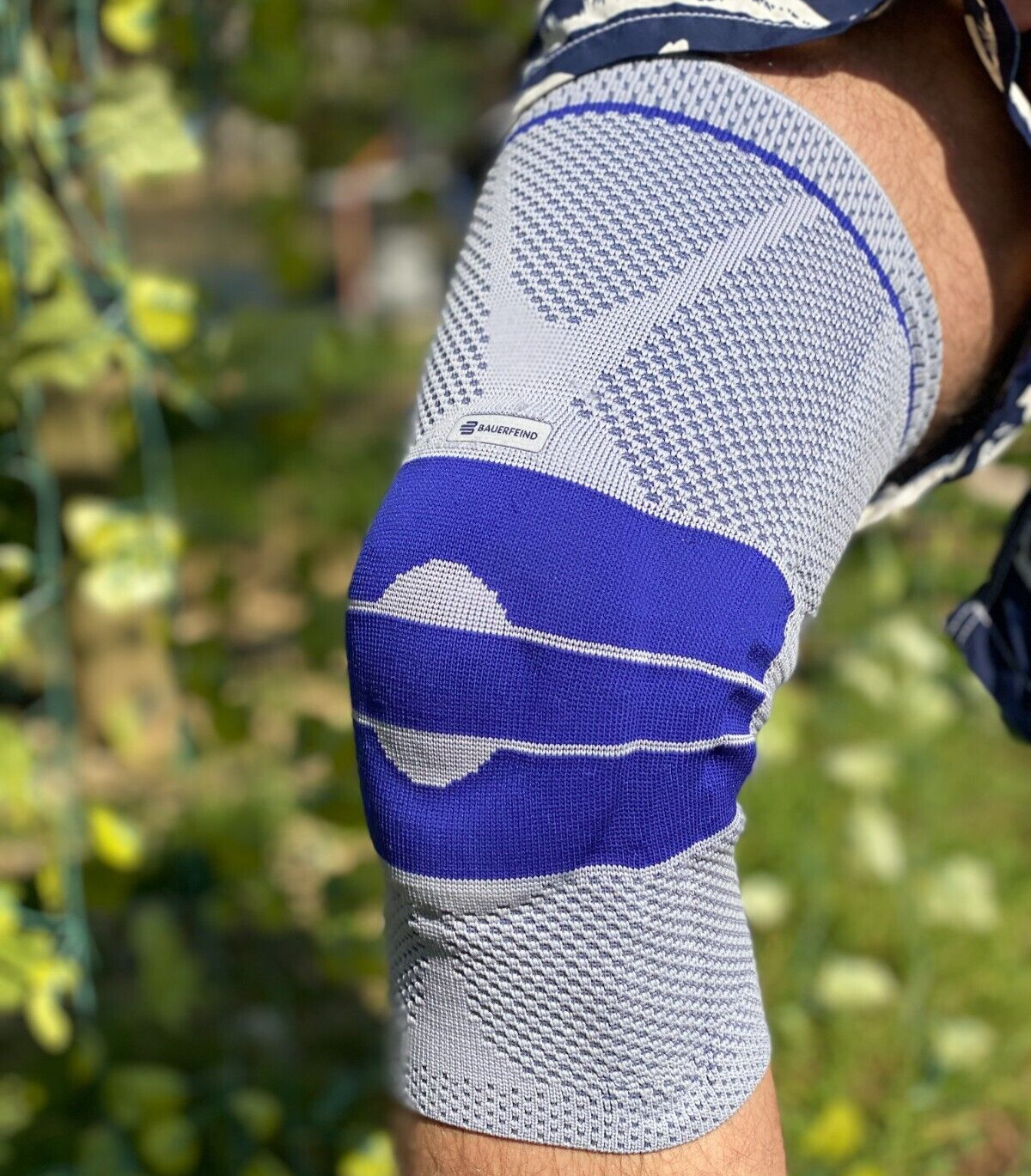 Bauerfeind GenuTrain Size 4 Knee Joint Brace Patella Support Meniscus Sleeve ACL