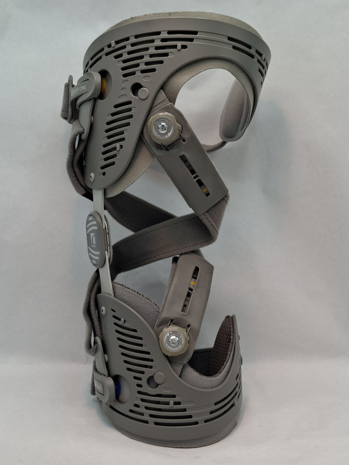 OSSUR Unloader One Short Knee Brace Left Medial Size Medium Gray