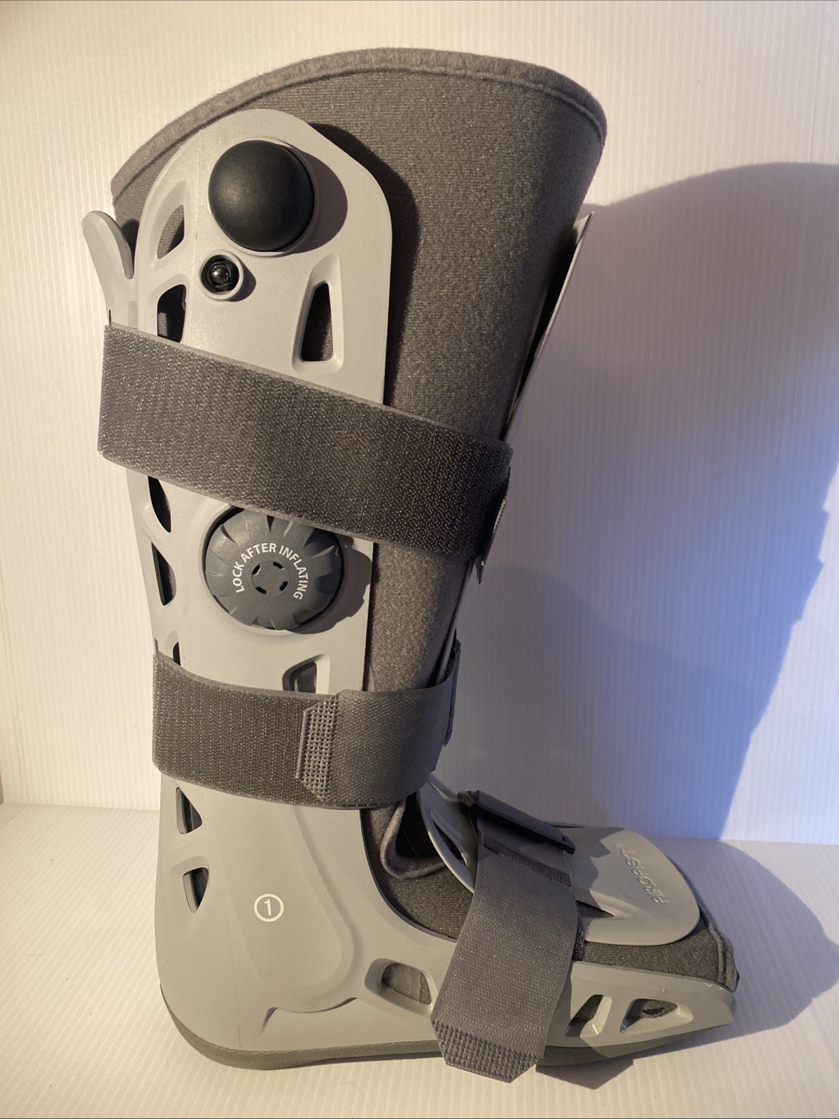 Aircast AirSelect Standard Walking Boot Walker Brace SIze Medium