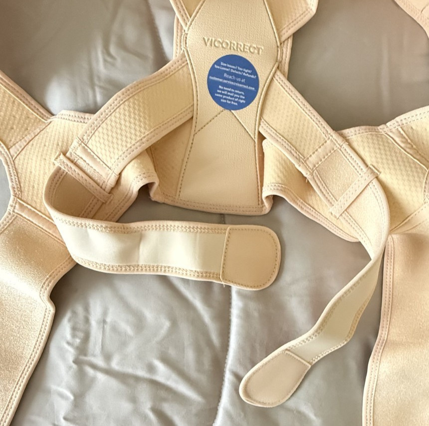 Viccorrect Posture Corrector Adjustable Small Beige NEW