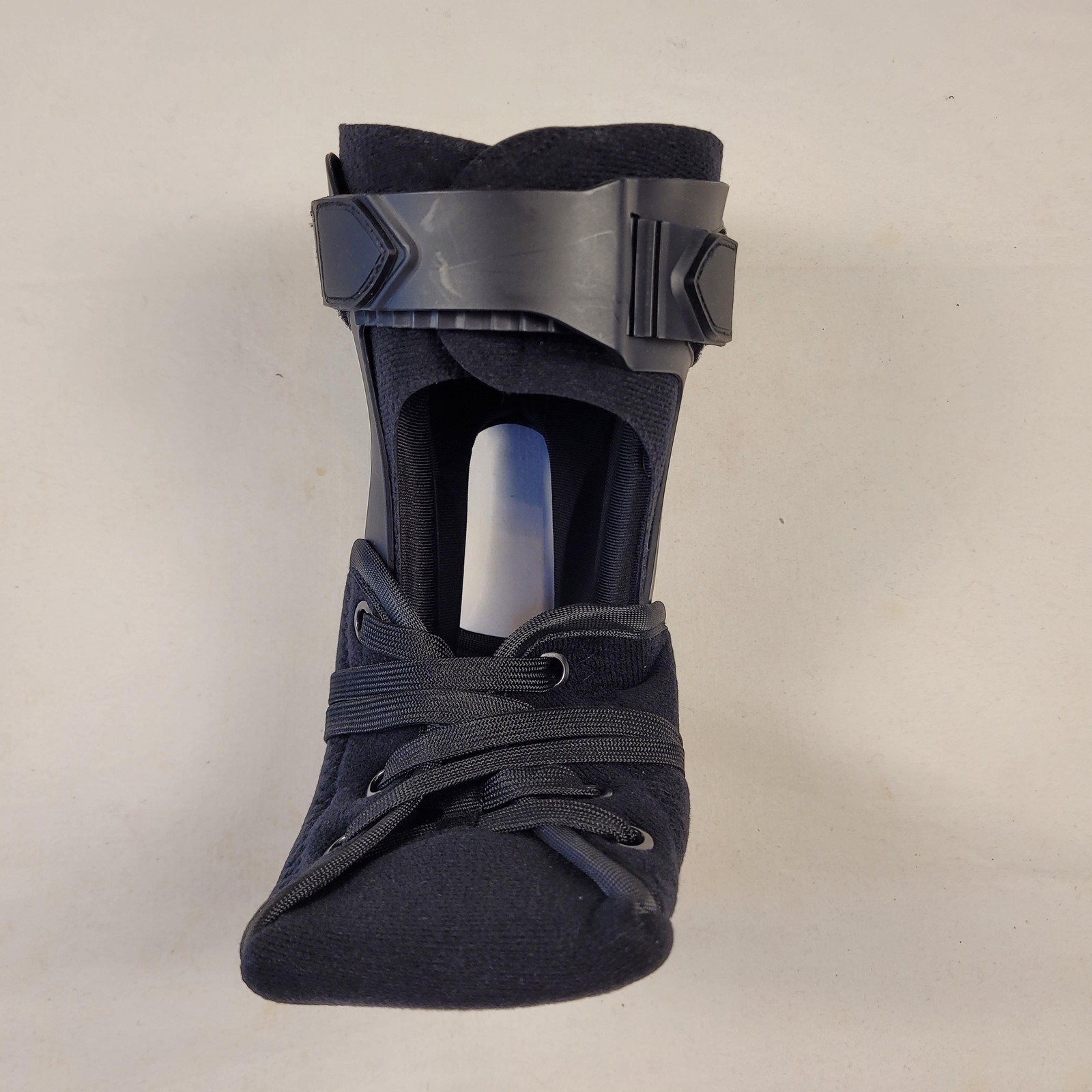ARYSE Med Right Ankle Foot Orthosis Brace Size M-R Black Adult Hinged Drop Foot