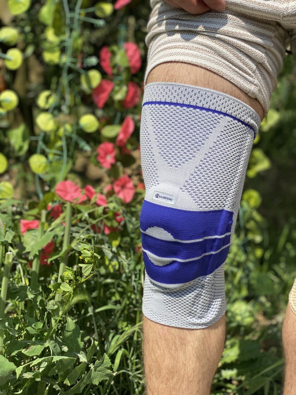 Bauerfeind GenuTrain Size 3 Knee Joint Brace Patella Support ACL Meniscus Hinge