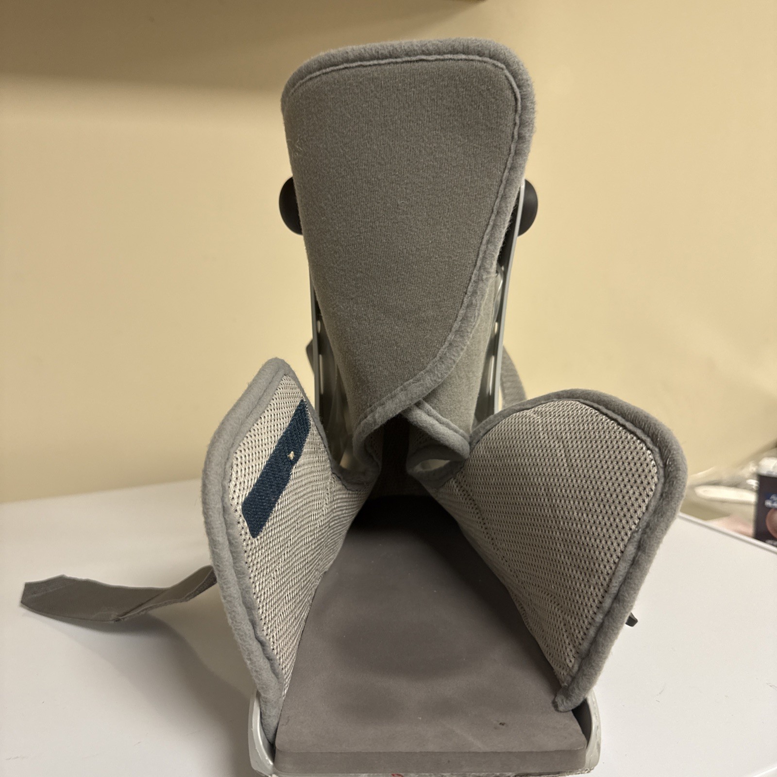 Aircast AirSelect Medium Standard Walker Boot Fracture Recovery Ankle Support