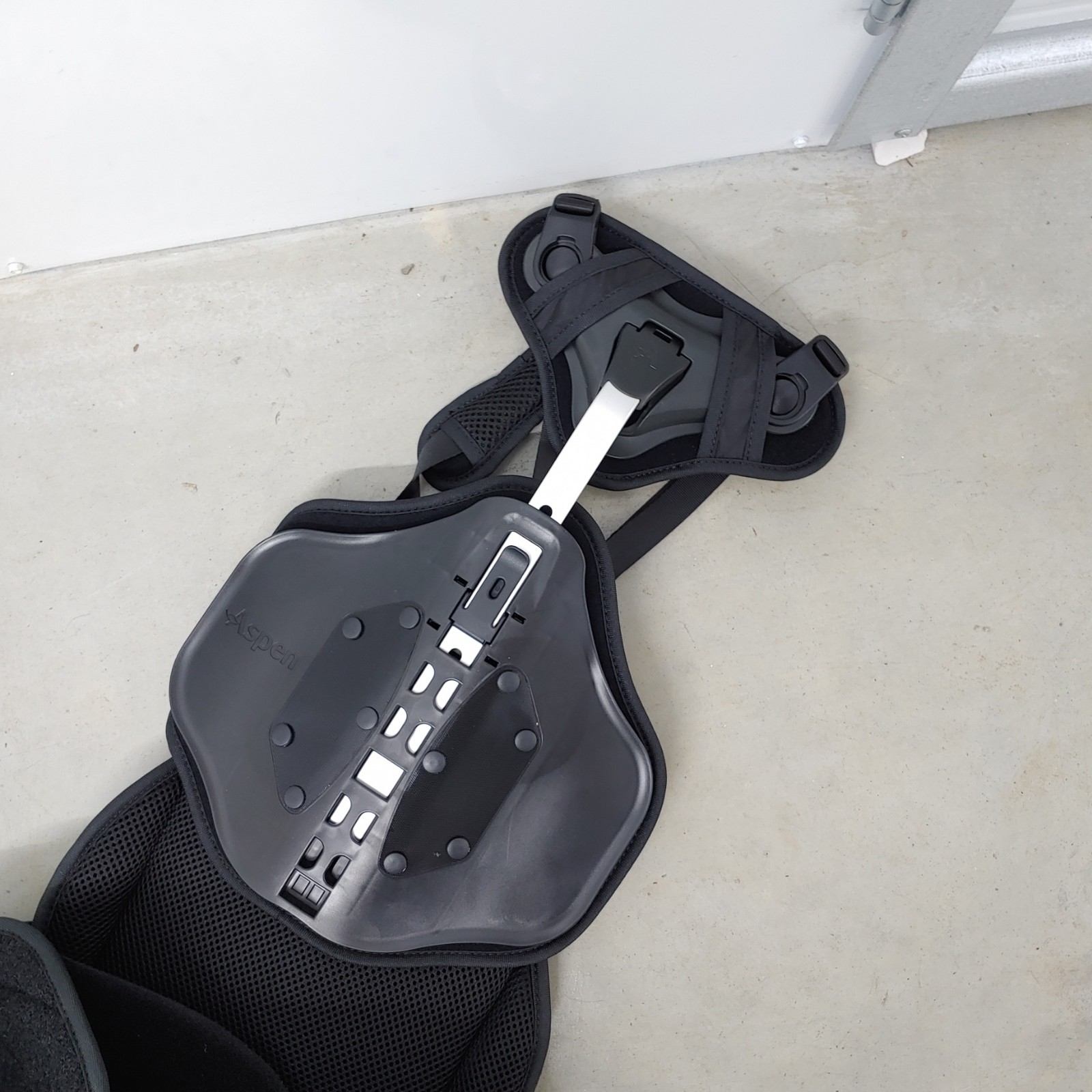 USED – Aspen Vista TLSO 464 Lower Spine Back Brace – Good Condition