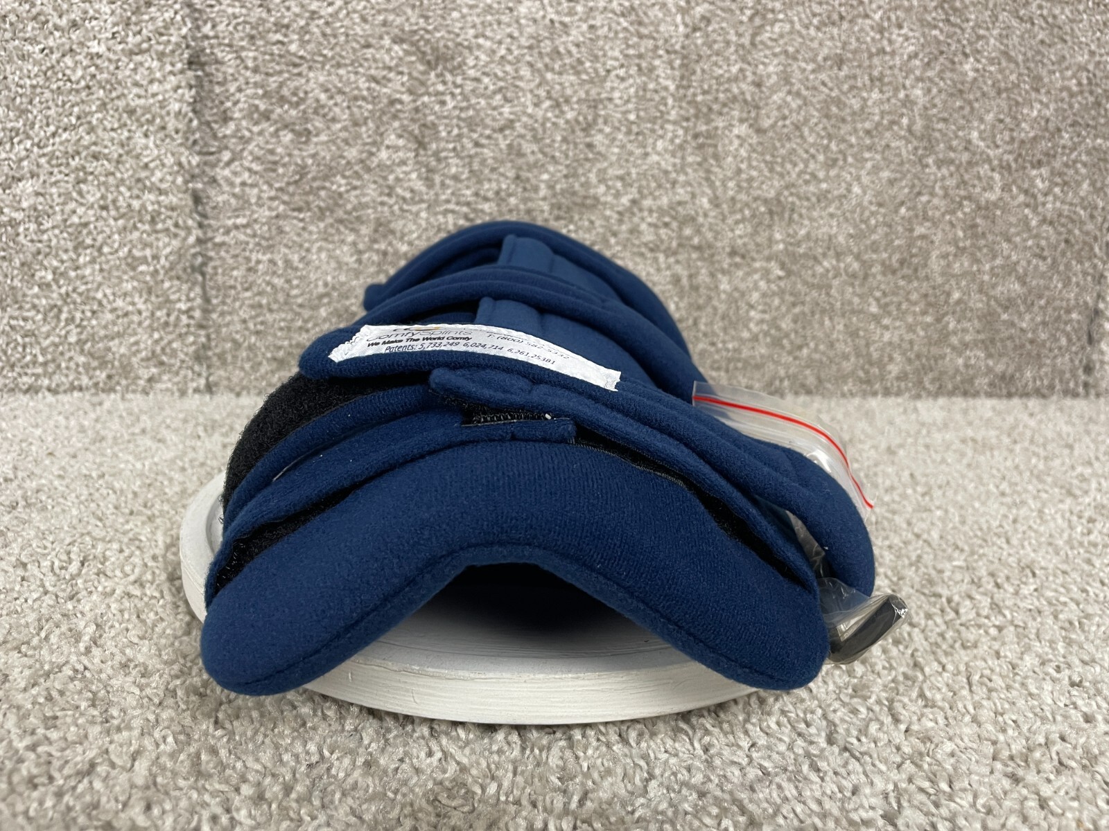 Comfy Splints Orthosis Adjustable Cone Rest Hands Strap w/ Finger Separator Blue