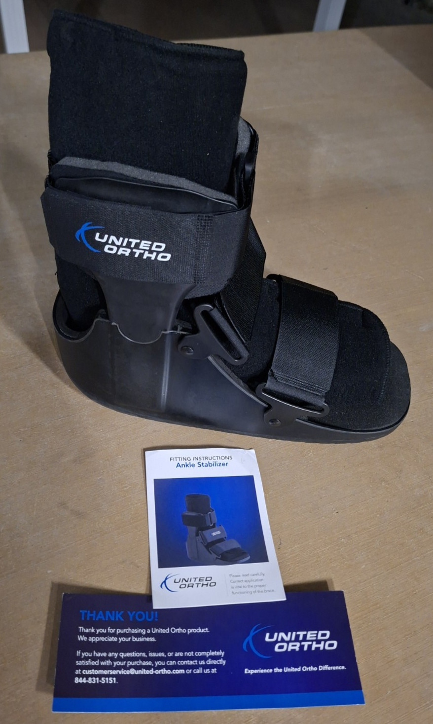 United Ortho Short Cam Walker Fracture Boot ankle stabilizer Black Large NEW