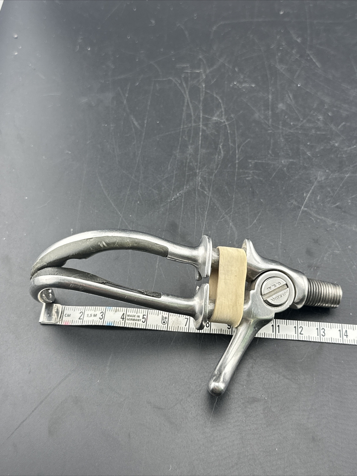 Right Canted Aluminum Prosthetic Hook. Fillauer, Hosmer. Dorrance 5xa Hook