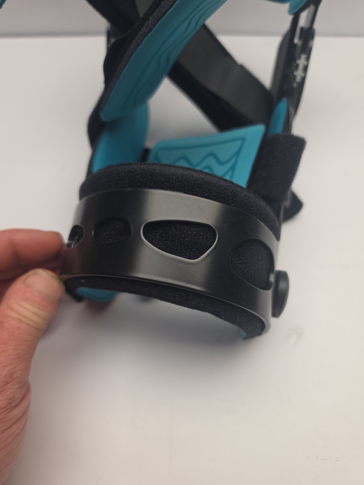Orthomen OA Unloader Hinged Knee Brace Right Medium
