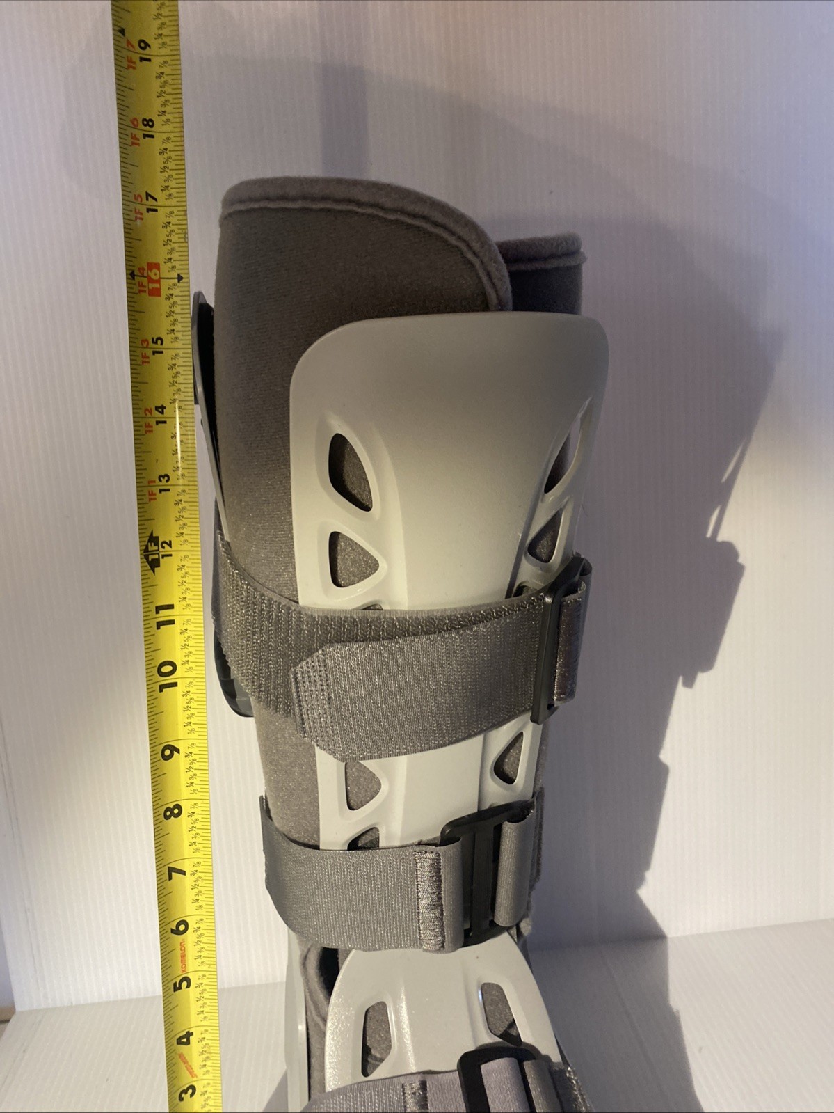 Aircast AirSelect Standard Walking Boot Walker Brace SIze Medium