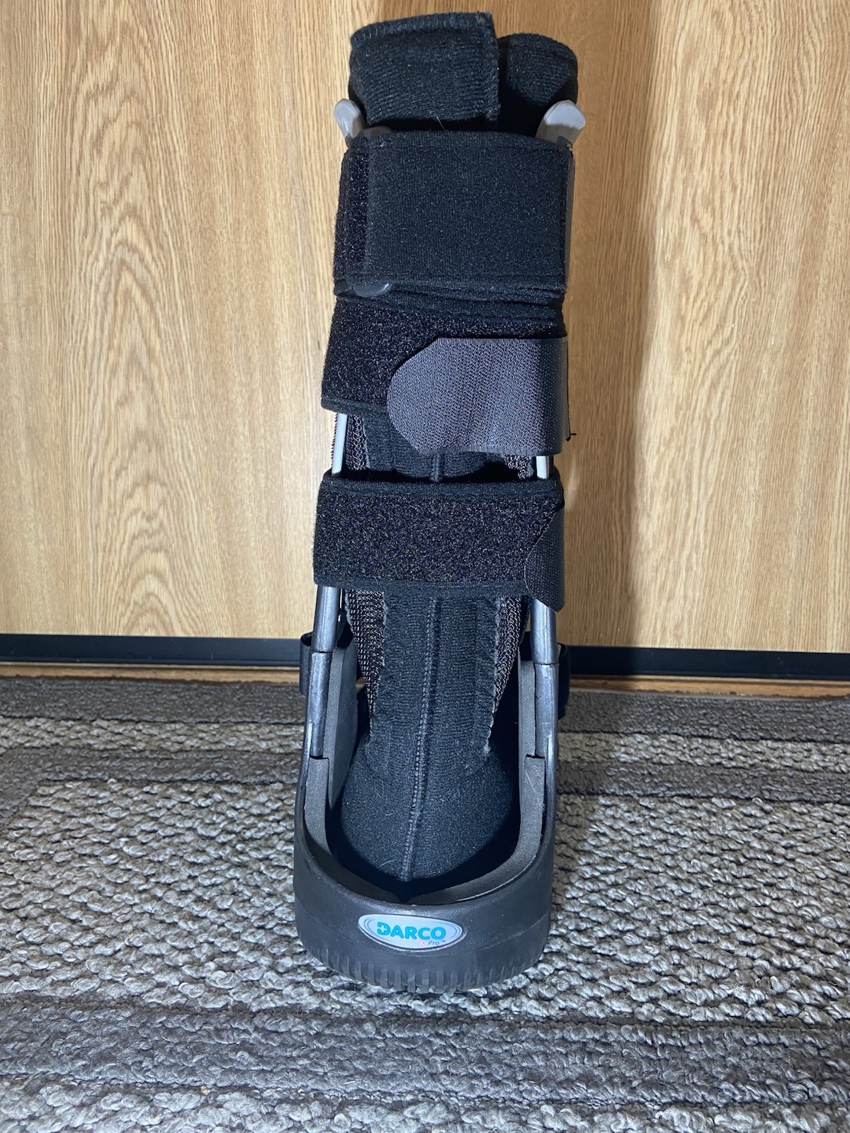 Darco XL Pro Adjustable Walking Boot Foot/Ankle Immobilizer, Minimal Wear n Tear