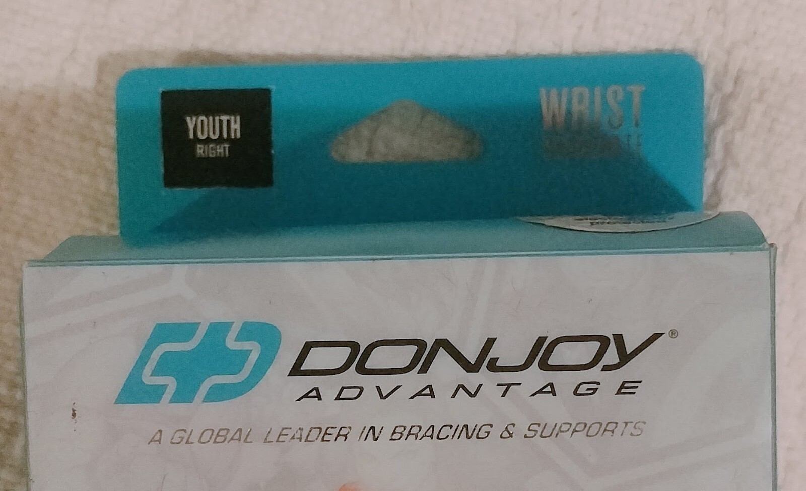 Marvel Avengers Adventure Don Joy Comfort Wrist Brace-Right/Youth