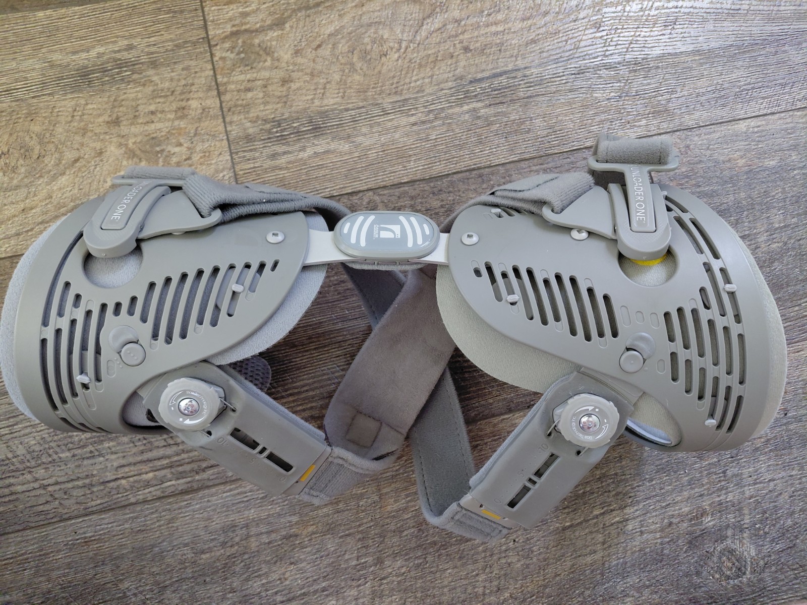 Ossur Unloader One Medium, Short, Right Lateral configuration *free ship*