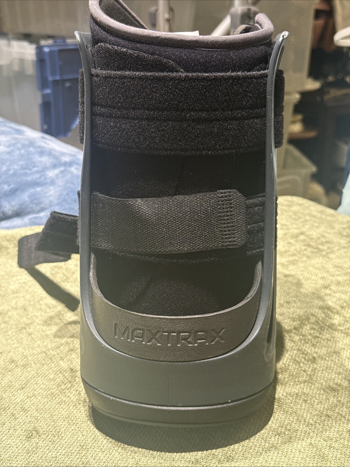 Donjoy Maxtrax II Ankle Walker Boot ADULT SIZE LARGE Clean Adjustable
