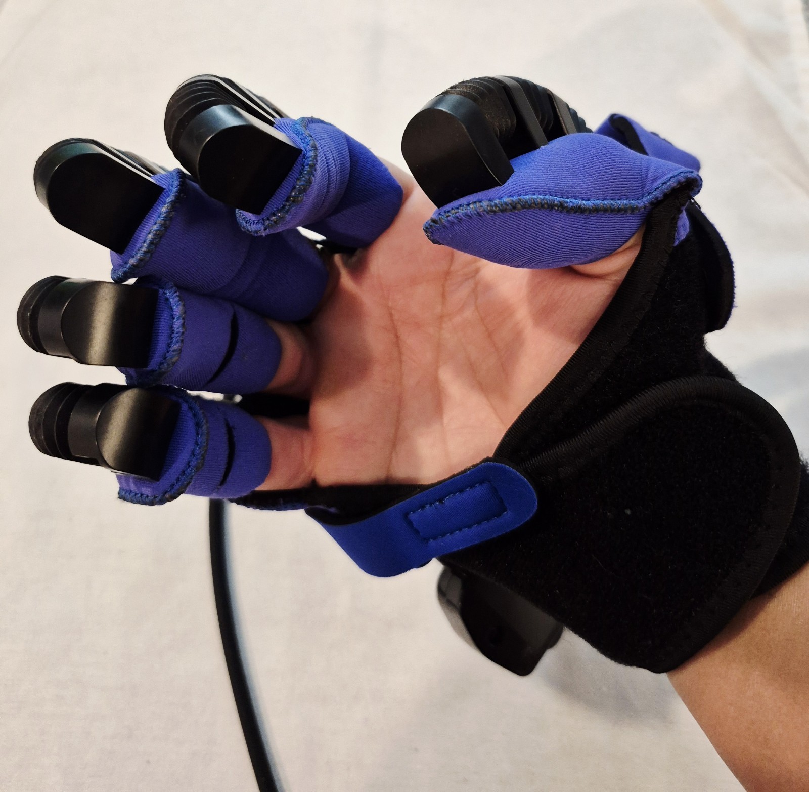 FOCUBOODY Rehabilitation Right Robot Glove Replacement Only Size XL Blue