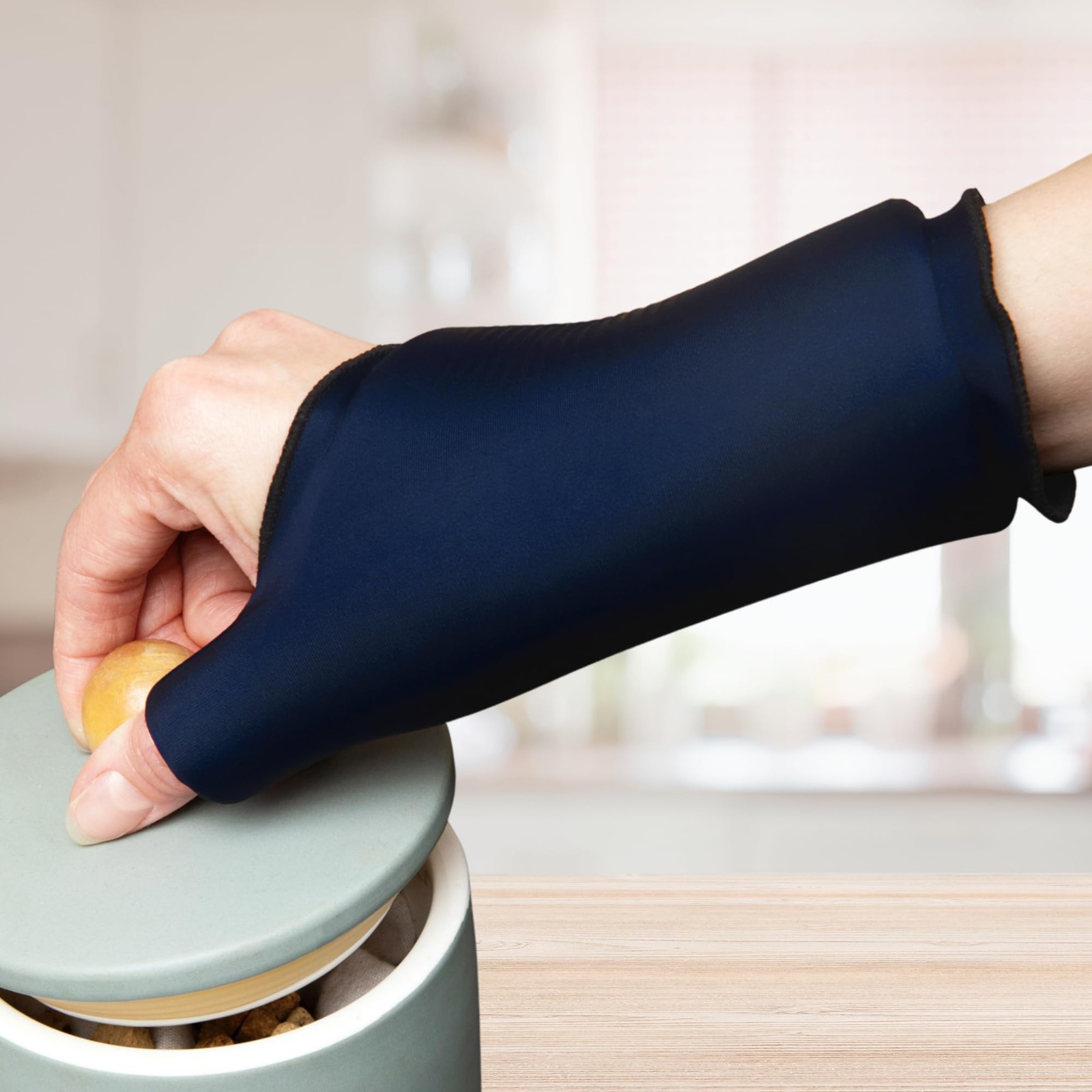 Cooling Compression Sleeve For Thumb and Wrist Pain (Midnight Blue, Large-Ext…
