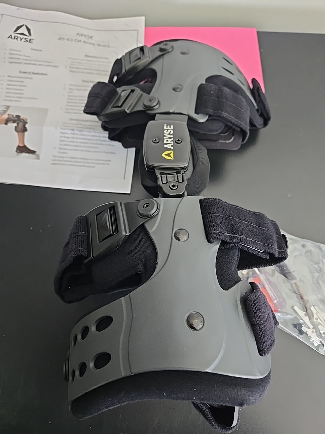 Never Used ARYSE Adjustable ACL/PCL/ UNIVERSAL OA L1843/L1851, Right Or Left
