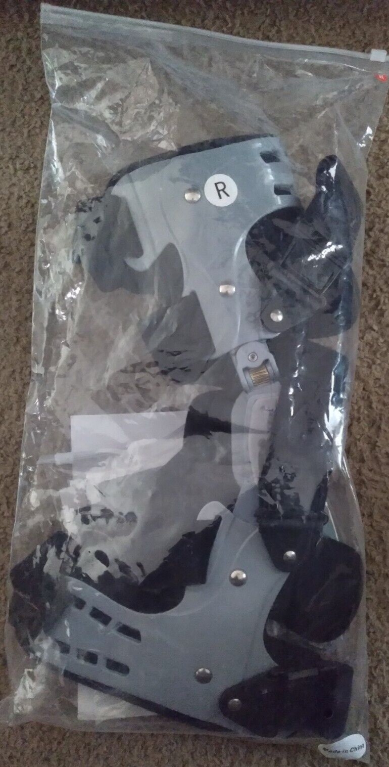 The Miracle Knee Pro Right Brace with Suspension Sleeve Doctor in the House New