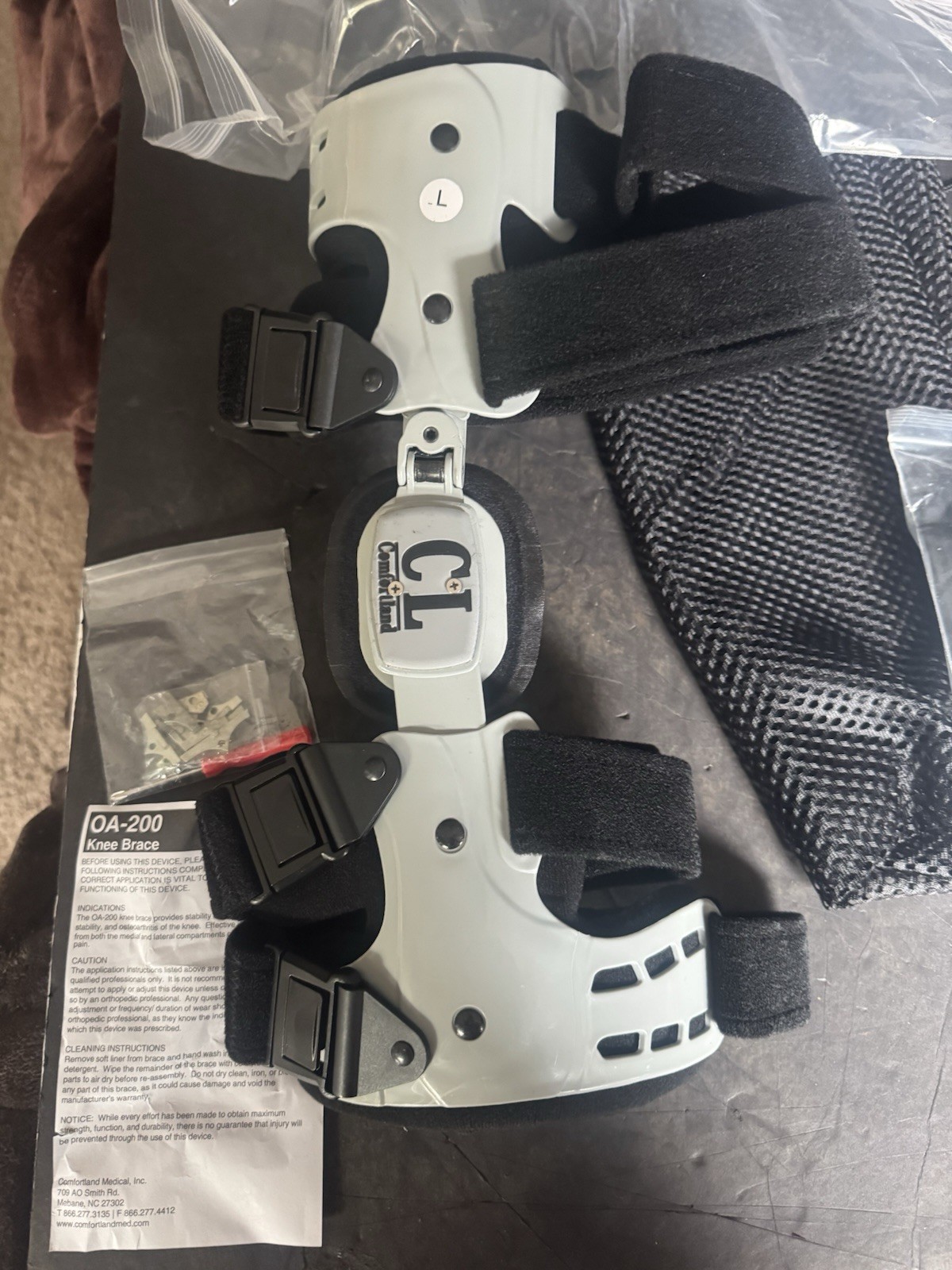 COMFORTLAND OA-200 L Knee Brace for LEFT Knee + Suspension Sleeve CK-007