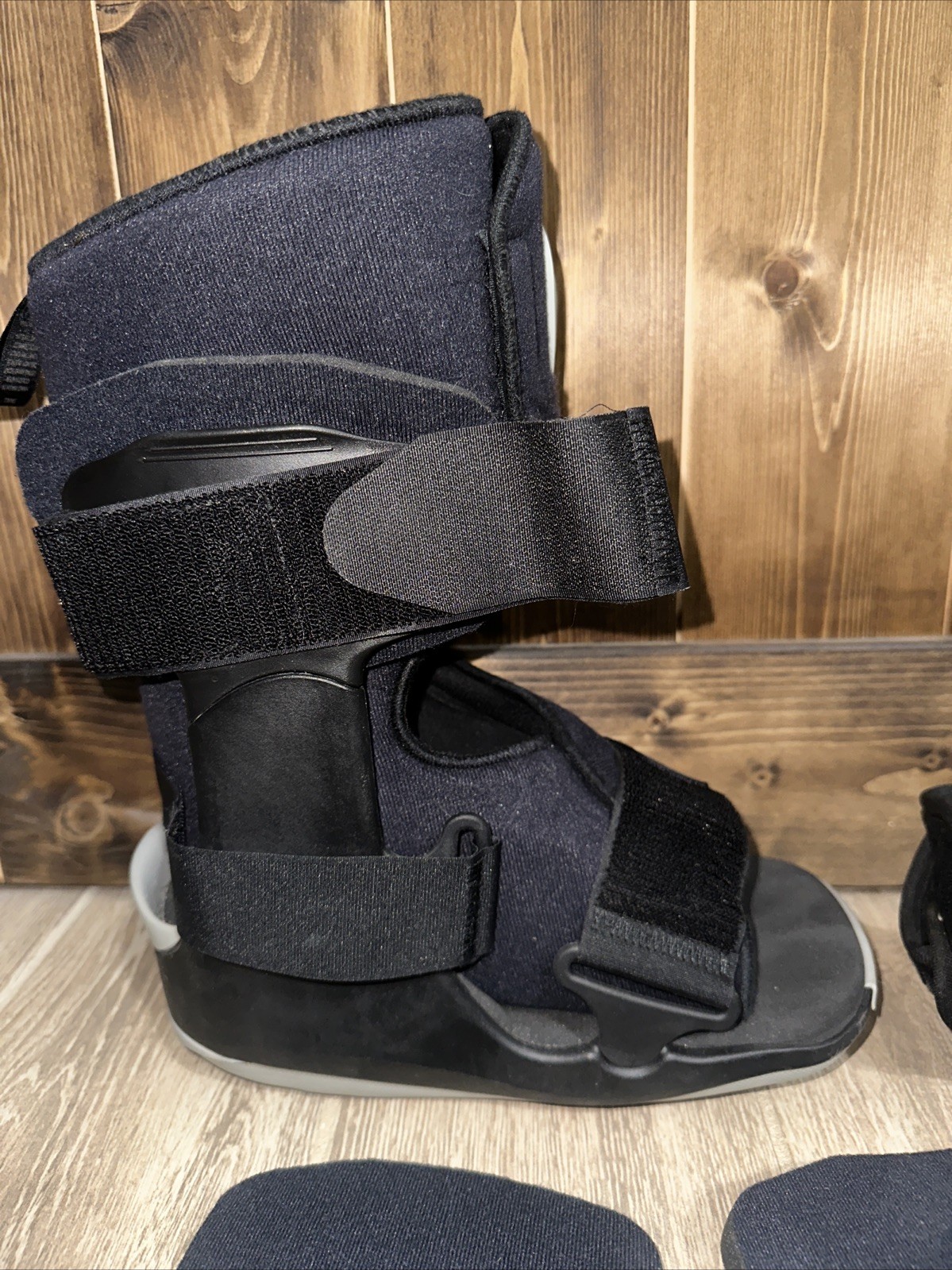 Ovation Medical Gen2 Short Walking Boot Pneumatic Pump Black Shockpod Size S