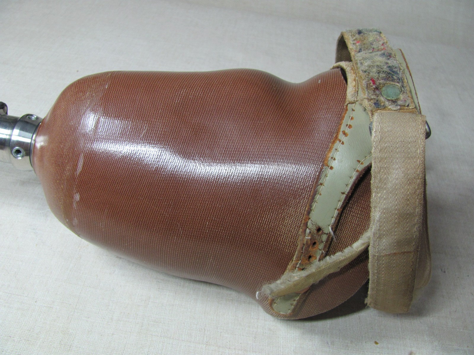 OTTO BOCK TITAN 4R52 HARDWARE PROSTHETIC LEG RIGHT BELOW-KNEE KINGSLEY FLATTIE