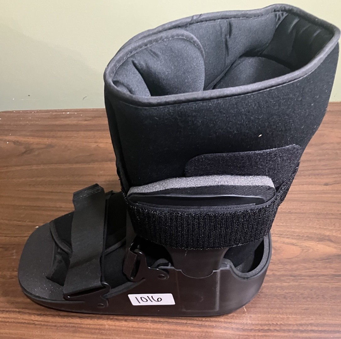 New United Ortho air Walker Fracture Medical Boot size LG