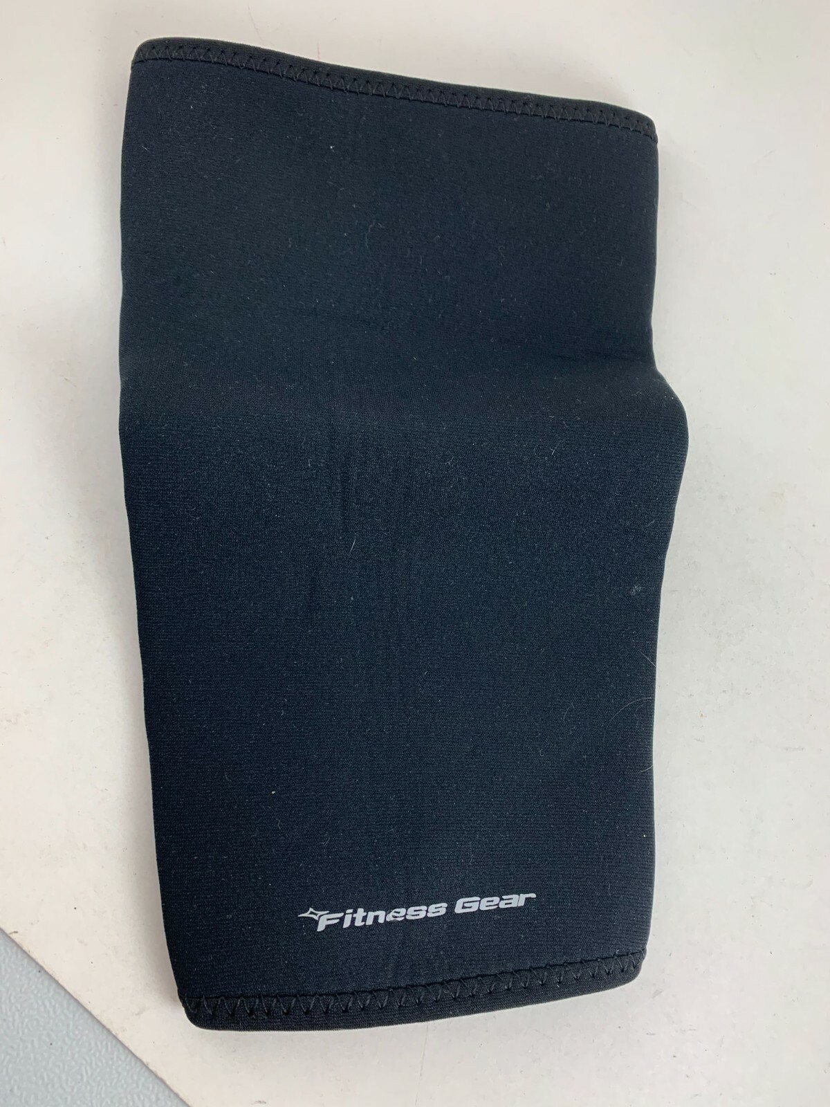 FITNESS GEAR ELBOW COMPRESSION SLEEVE ONE BLACK 10 3/4 IN IN LENGTH SIZE M