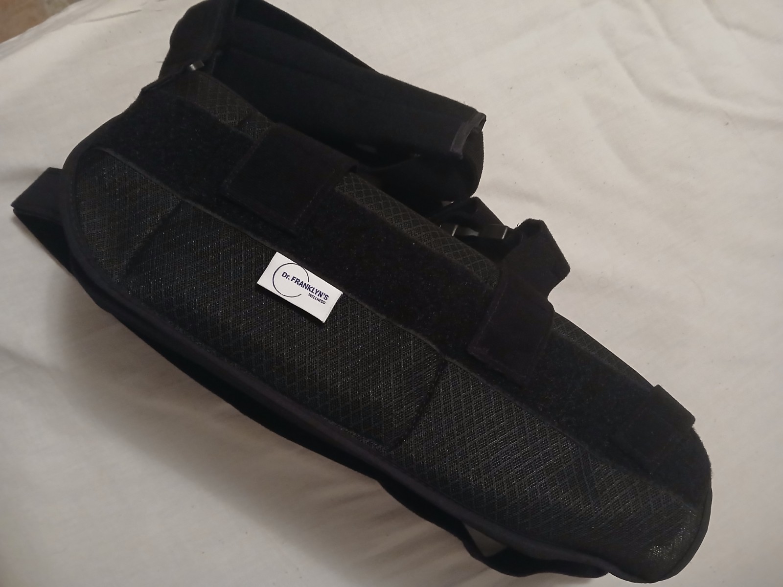 Dr. FRANKLYN’S Arm Sling Shoulder Brace with Abduction Pillow .