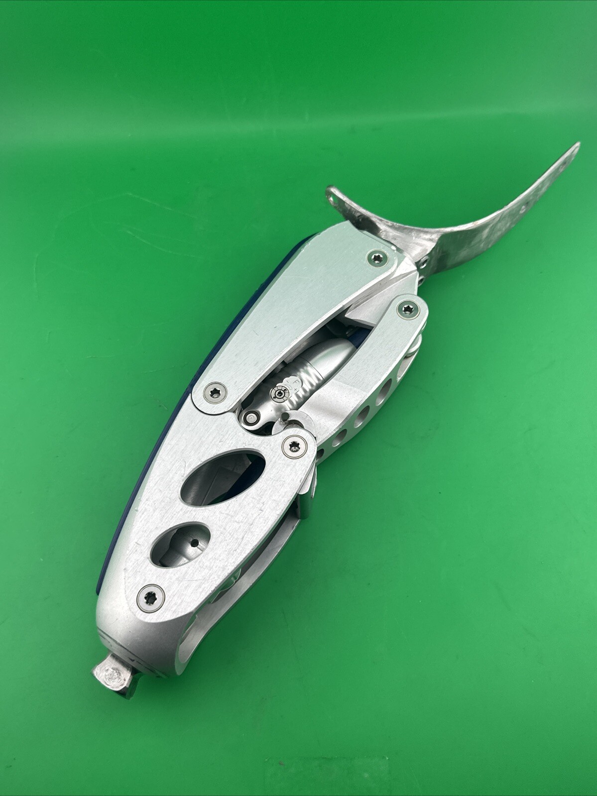 OTTOBOCK Otto Bock 3r60 Prosthetic Knee. 3r60=kd. Comes W/ Lamination Anchor