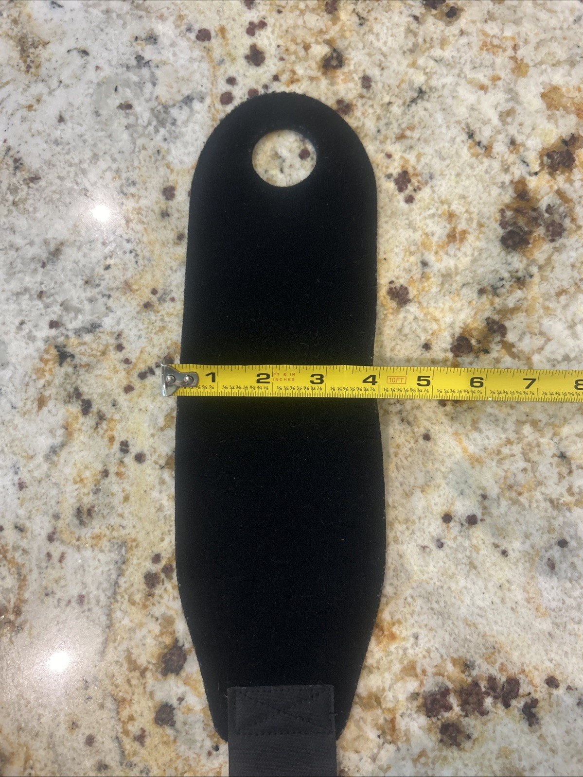 Genuine McDavid (451) Adjustable Hook & Loop One Size Fits Most Wrist Wrap