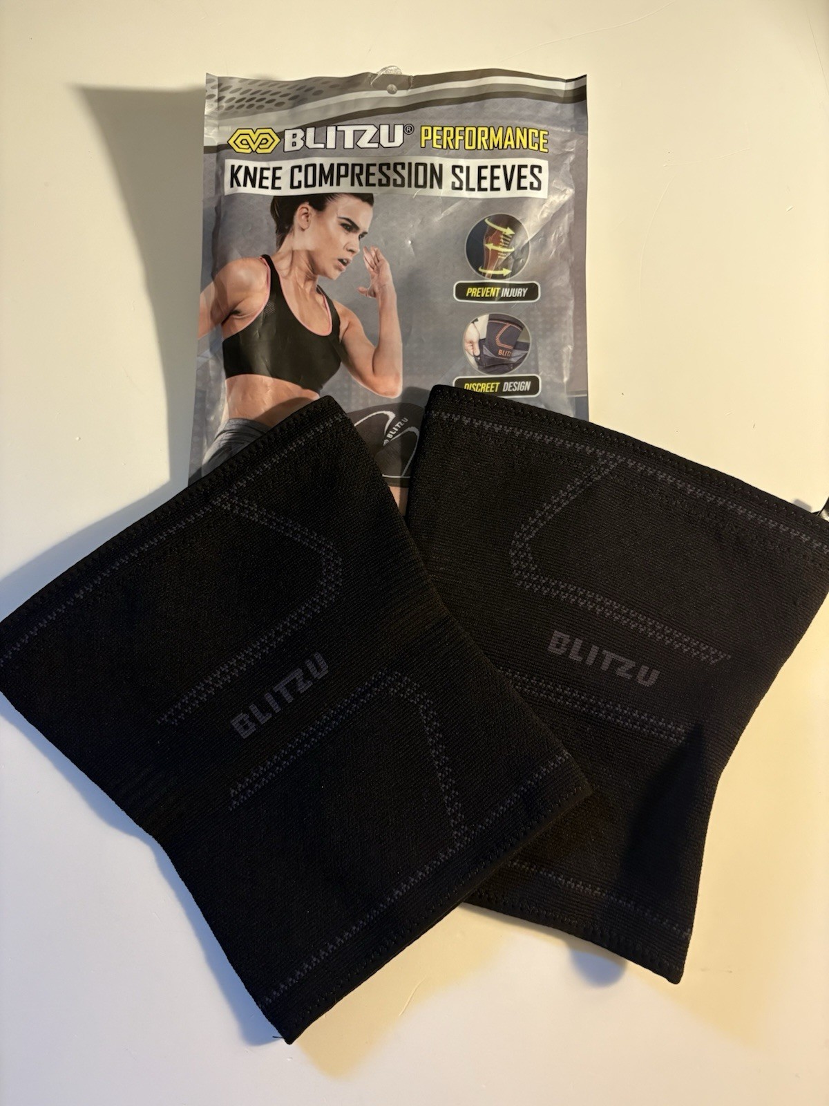 Blitzu Performance Knee Compression Sleeves XL -OPENED BUT NEVER USED,