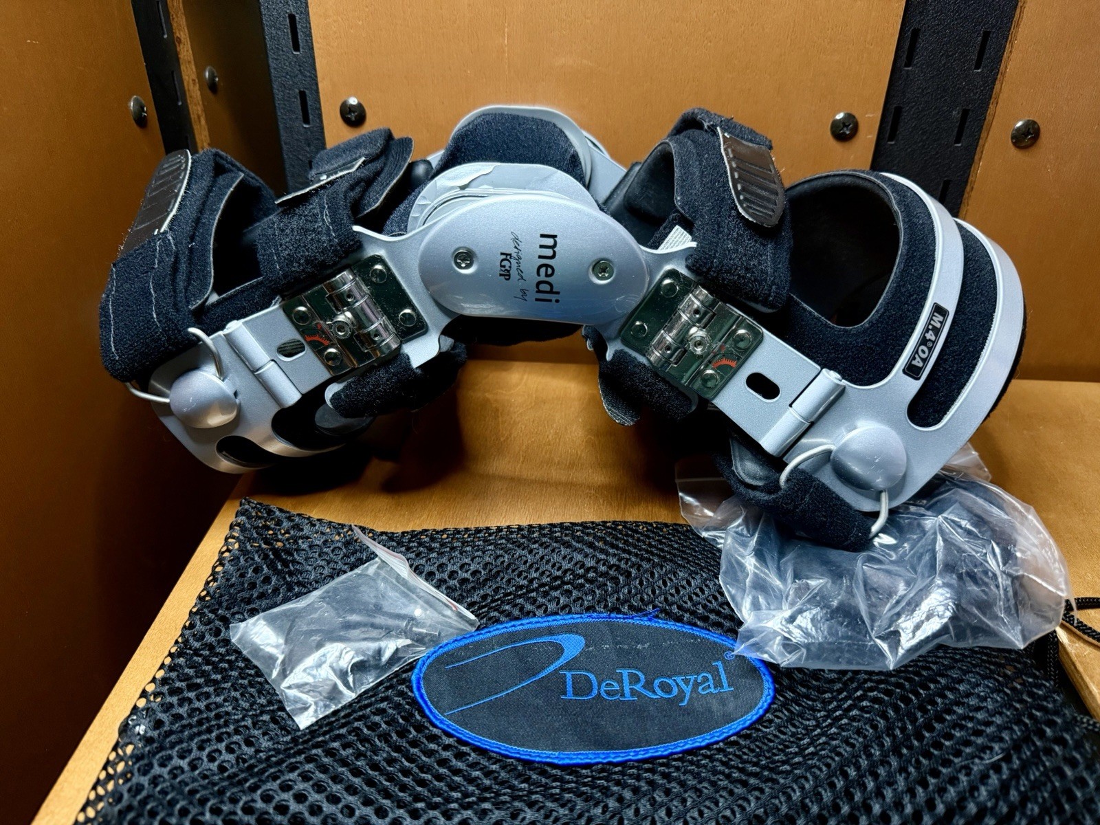 Medi M.4 OA Comfort Medical Grade Knee Brace Sports Injury Recovery Therapy $500