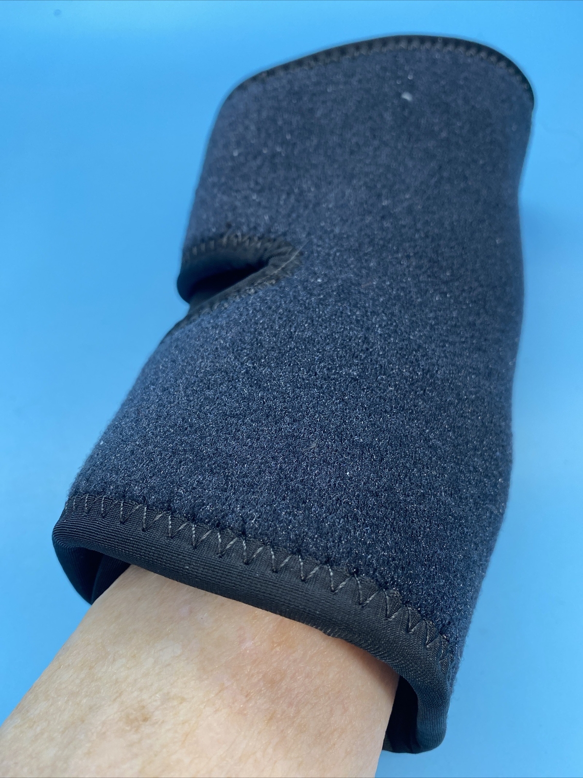 Universal Wrist Support LEFT Hand Black Adjustable w/Removable Metal Splint New