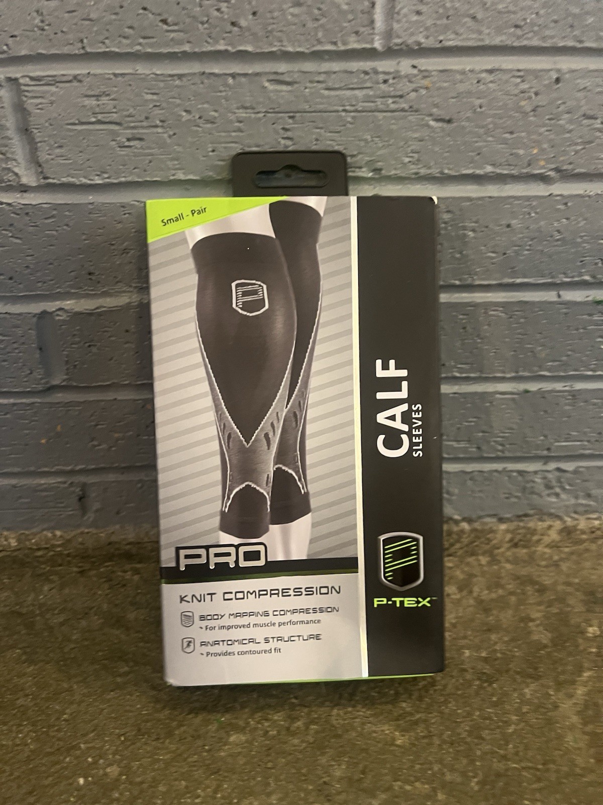 P-TEX ** PRO KNIT COMPRESSION CALF SLEEVES **P-TEXC500” Small Pair **BLACK*NEW**