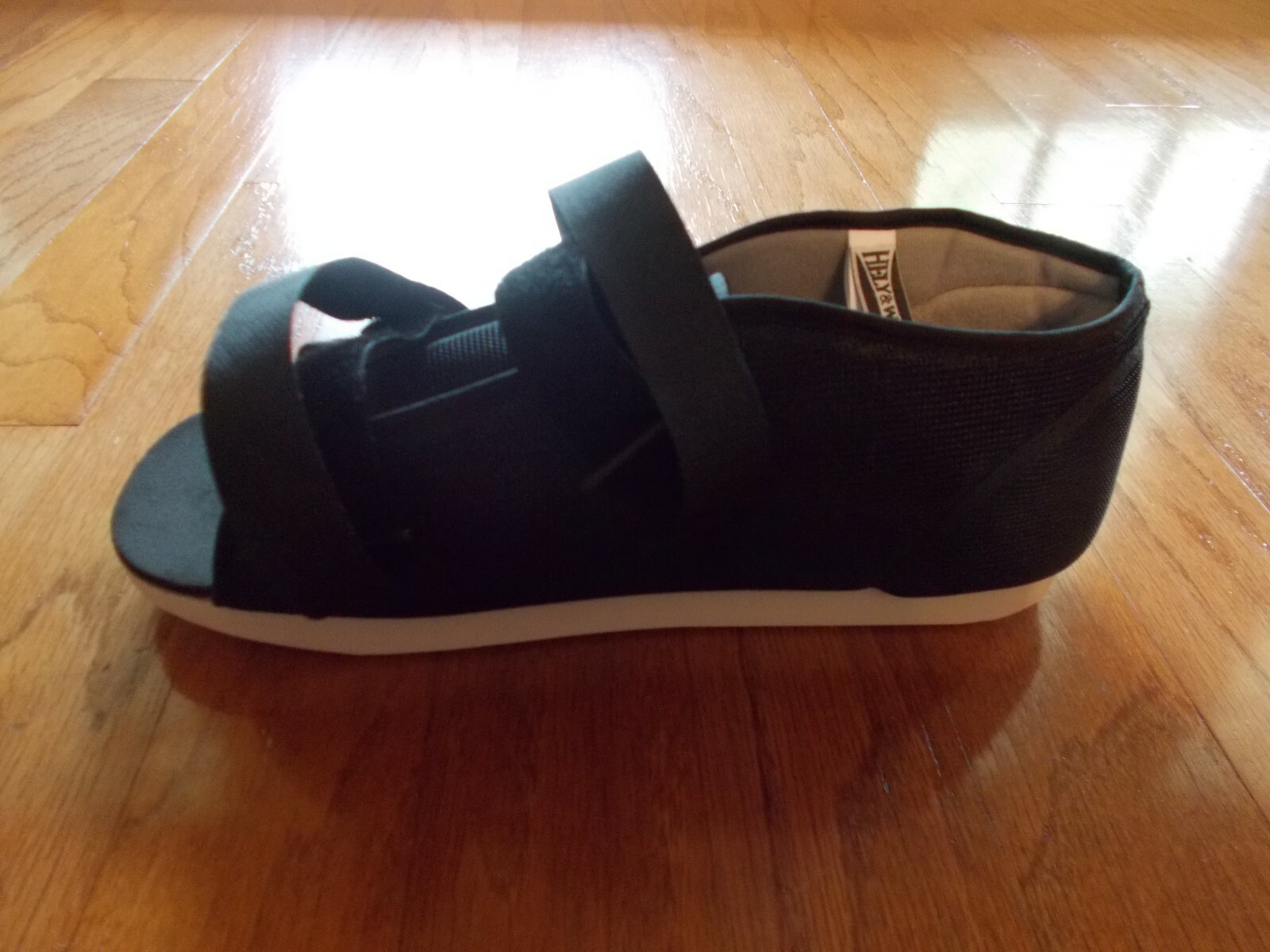 Men’s Black Molded Cast Low Rise Extra-Large Single Shoe NEW
