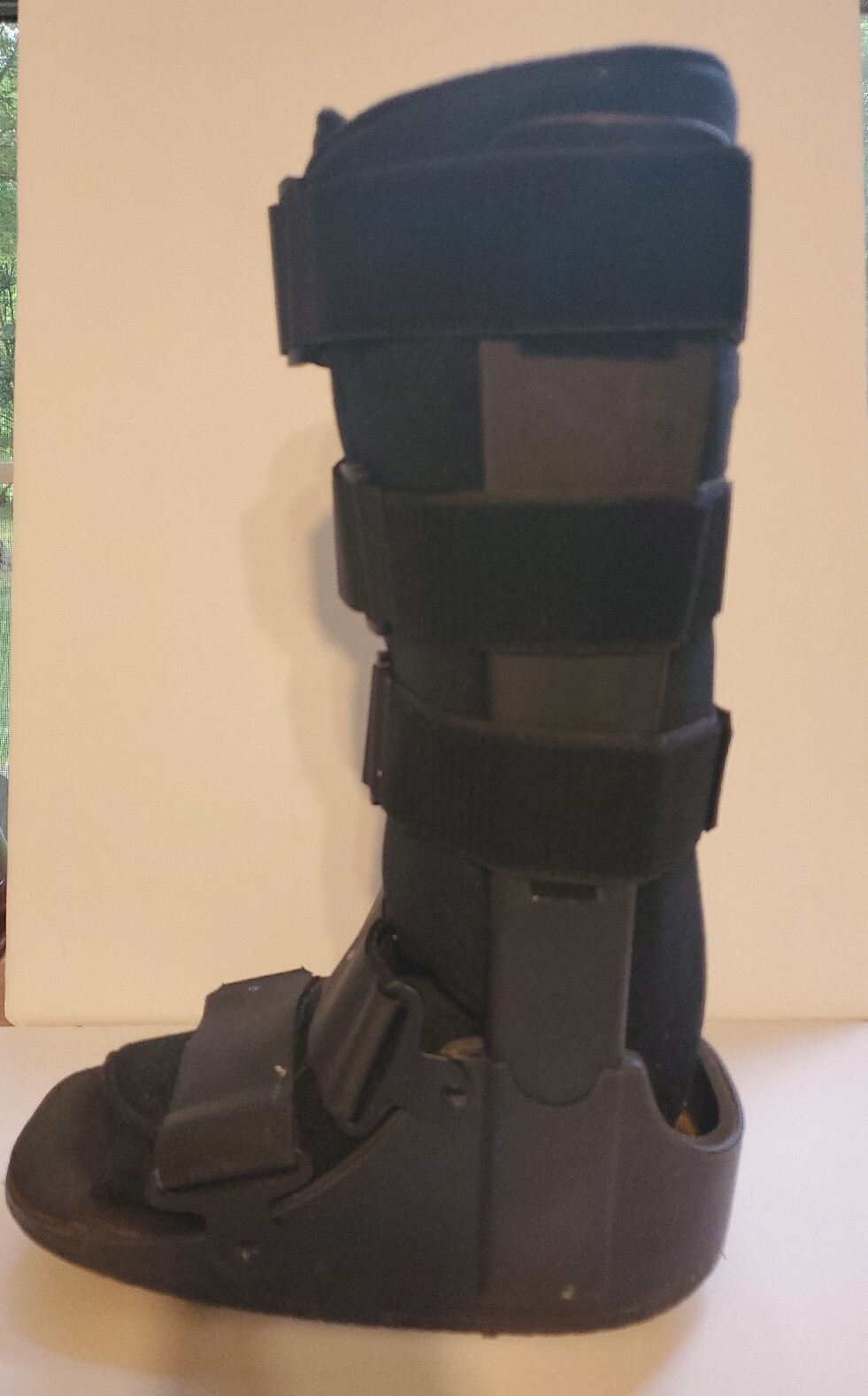 MD Standard Walking Boot Adult Size Medium Walker Brace Men 7-10 Women 8–11