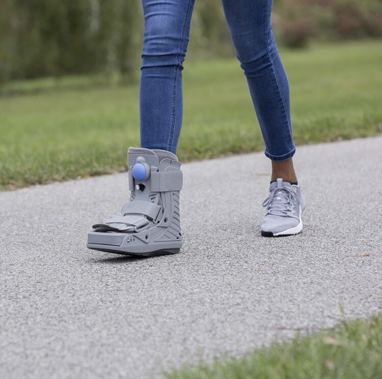 United Ortho 360 Air Walker Ankle Fracture Boot, Medium , Gray Color