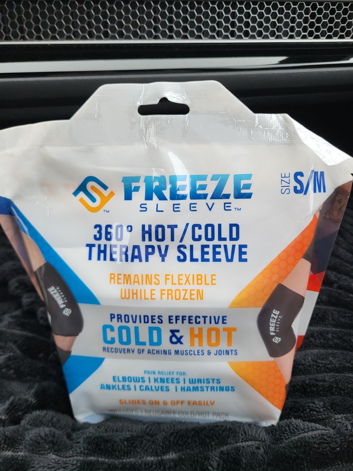 Freeze Sleeve Small / Medium Hot & Cold Therapy Compression Pain Relief Sleeve