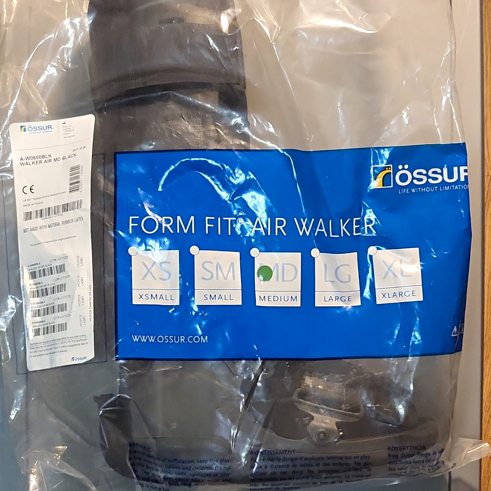 Össur Form Fit Air Walker Boot Black MD Adjustable Immobilization A-W0600BLK