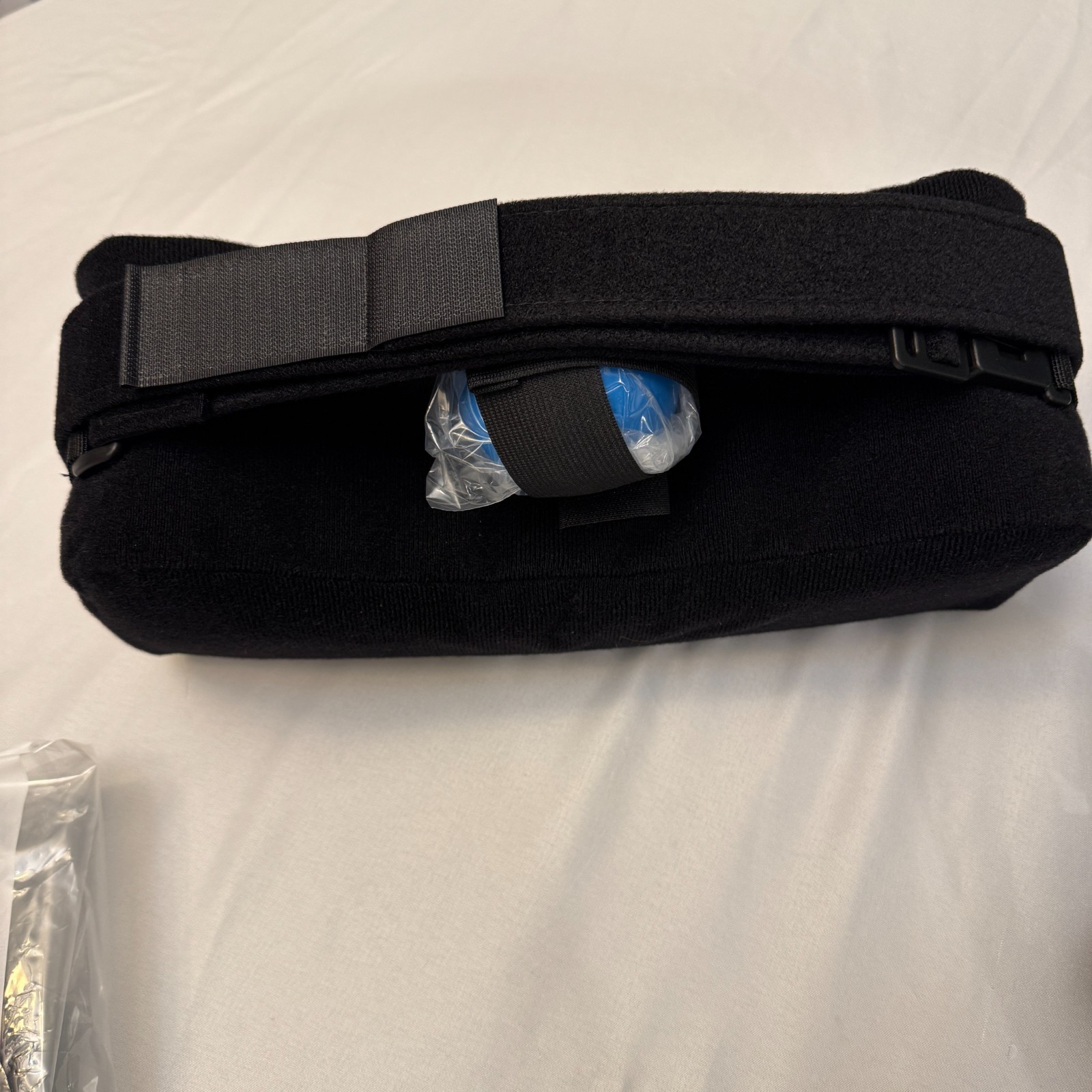 DeRoyal Shoulder Sling Immobilizer with Abduction Pillow/Exercise Ball Preowned