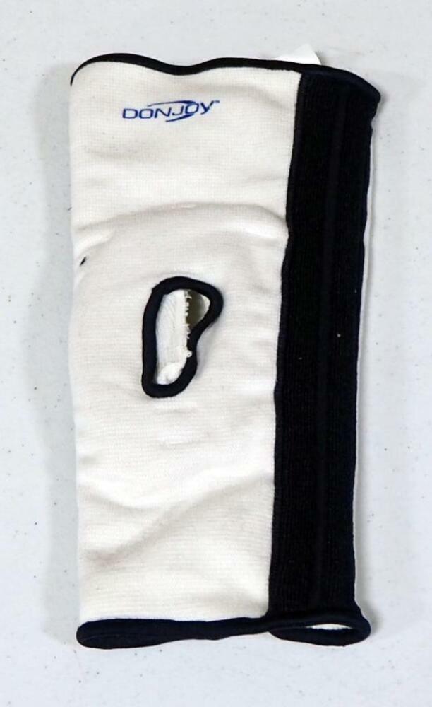 Don Joy Cartilage Knee splint for support of the knee