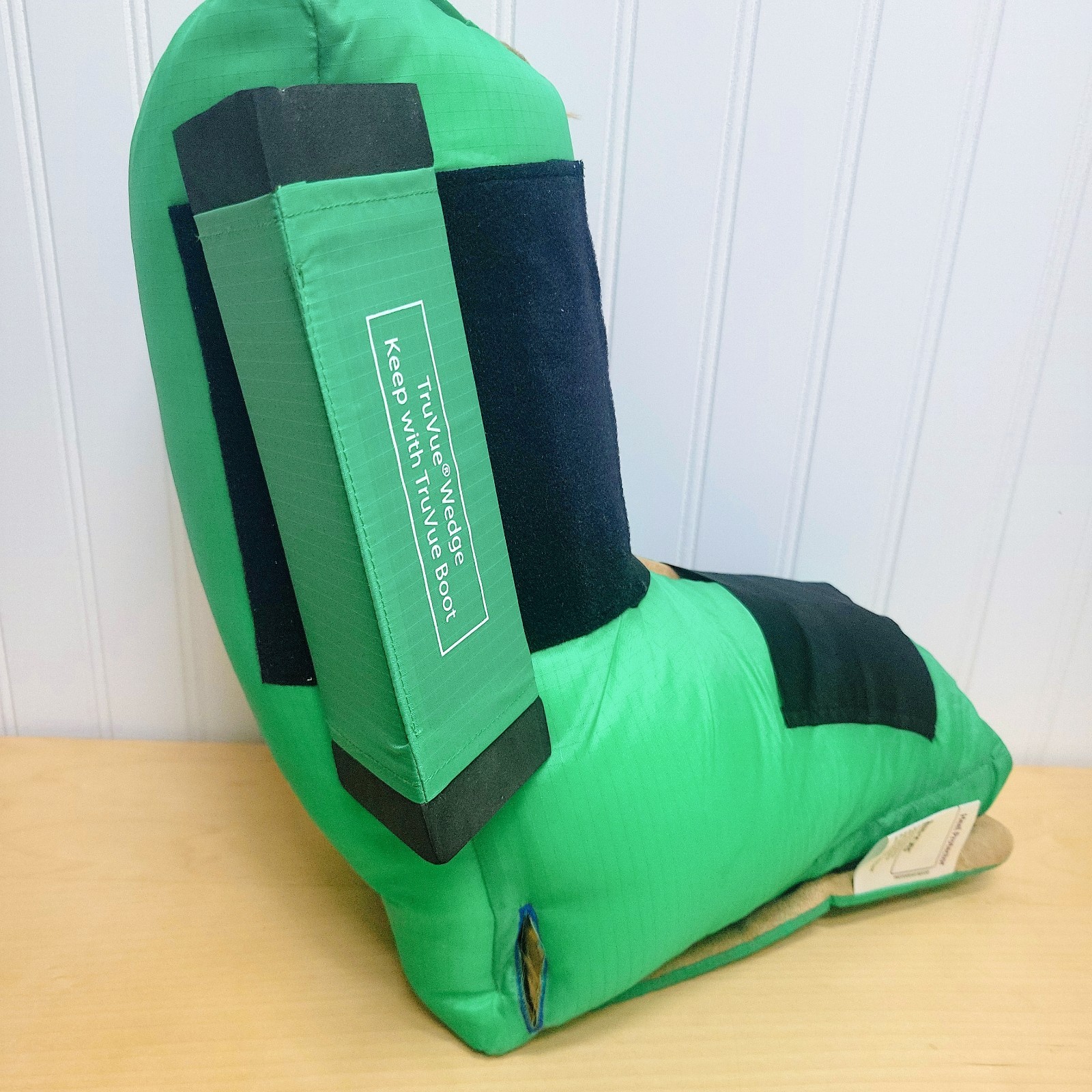 (2) Heel Protector Boot Ehob TruVue Lite Standard Green W/ Two Wedges, Boots