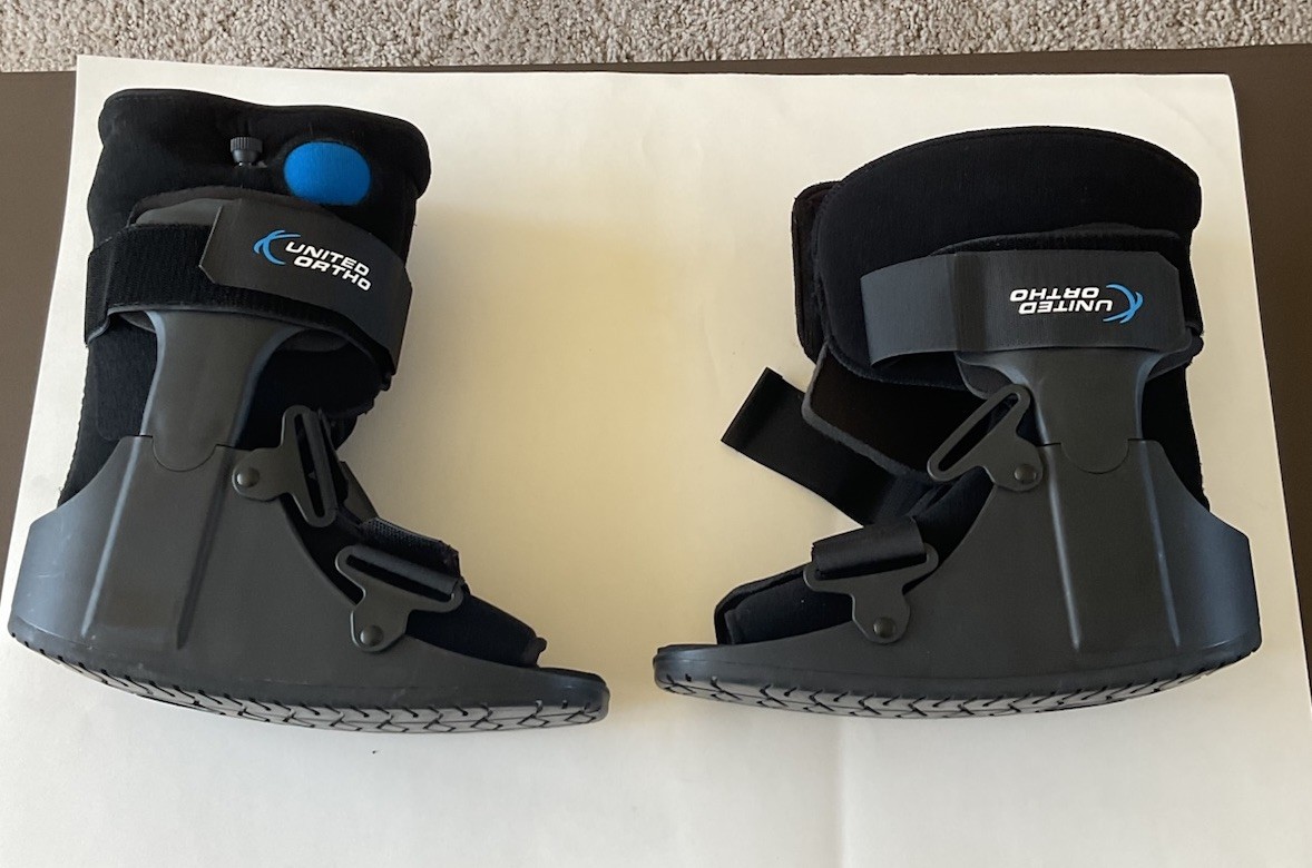 2 United Ortho Boots 1 Short Air Cam Walker Fracture Boot, 1 Standard. Medium