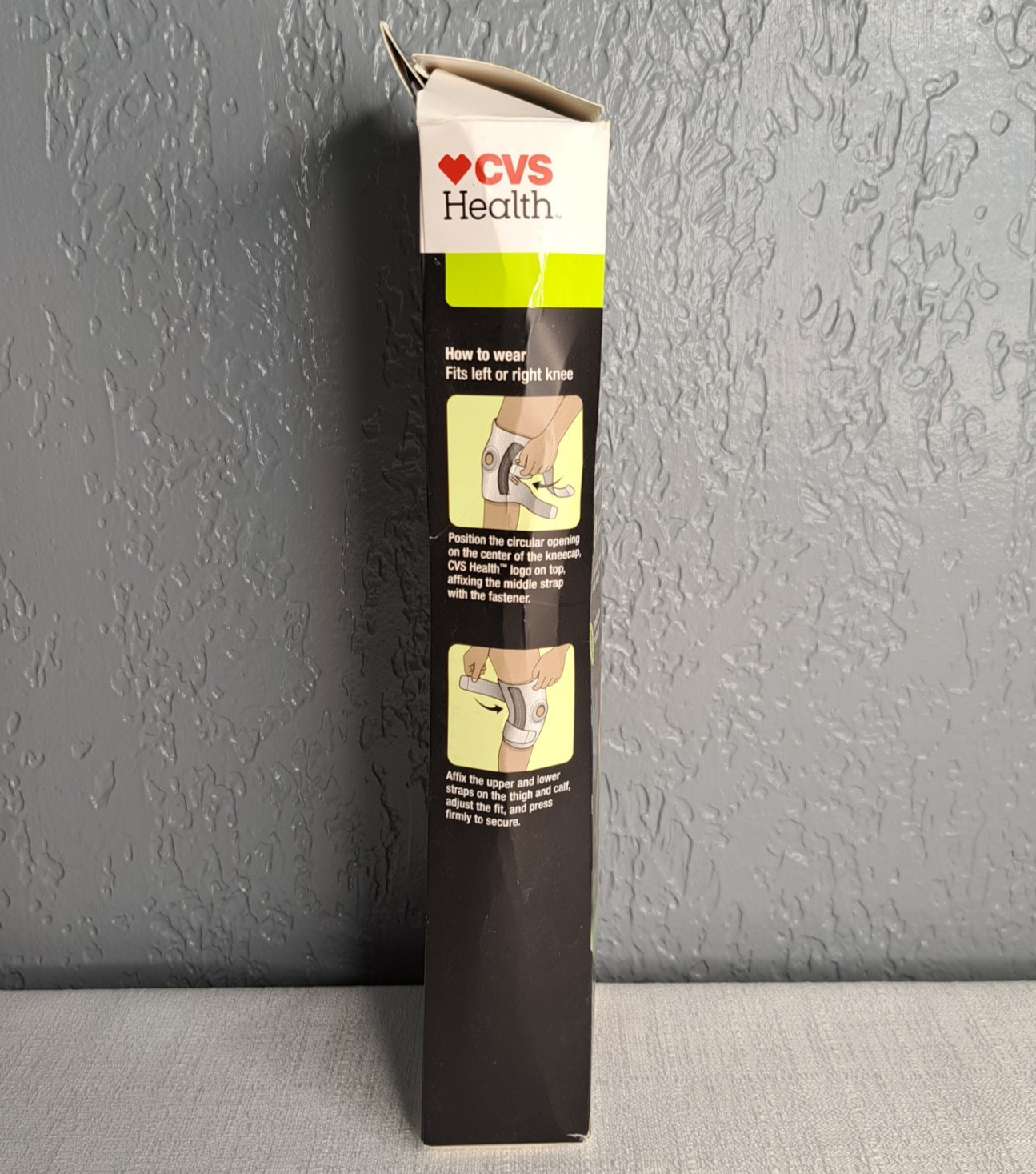 CVS Health Knee Stabilizing Compression Support Moderate One Size Damaged Box