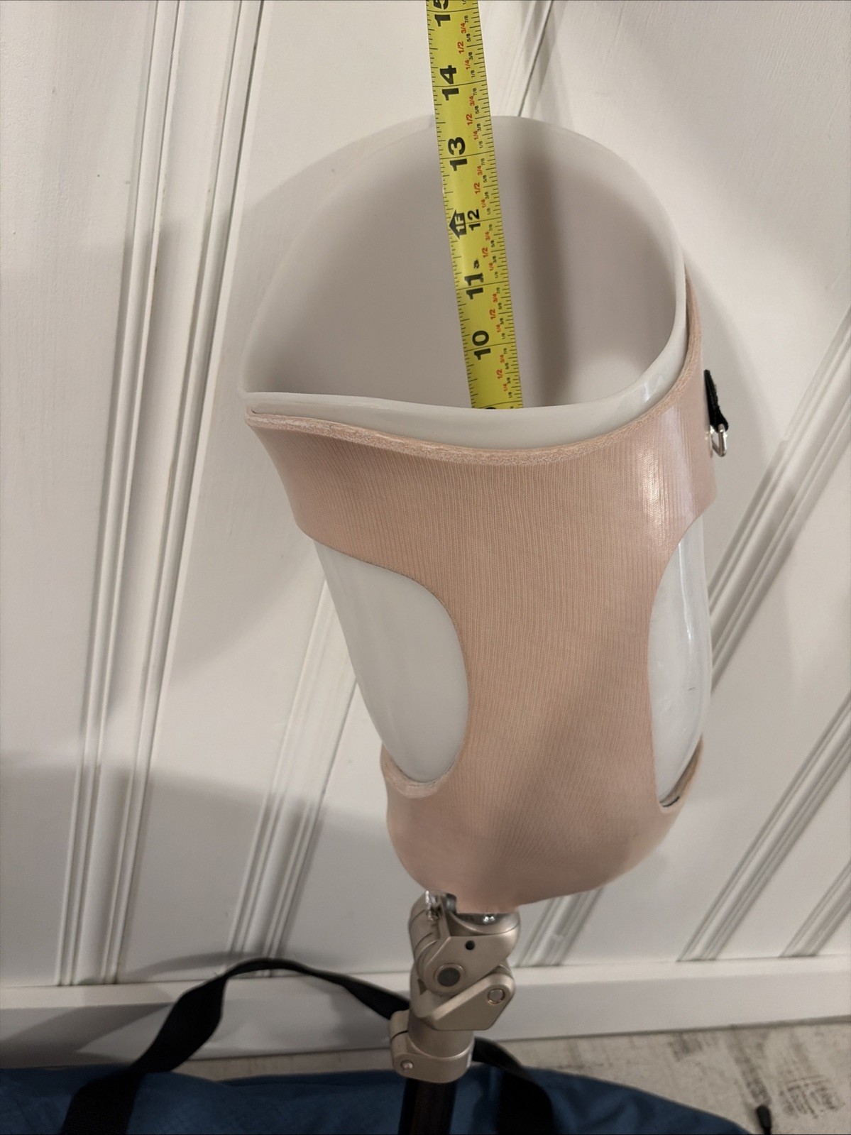 Ossur Medi Prosthetic Above The Knee Left Leg Ossur Balance Foot S Cat 6 Sz 26