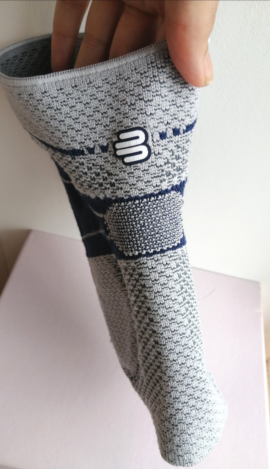 Bauerfeind Epitrain Elbow Brace Size 5 Elbow Support Germany 2XL